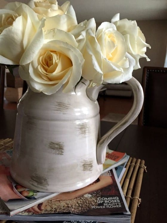 Fresh White Roses / from Wanda Lopez Designs studio space #freshflowers #blossoms #WLD